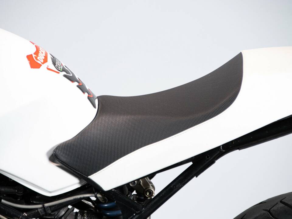 Image 25/50 of Ducati DUMMY (1998)