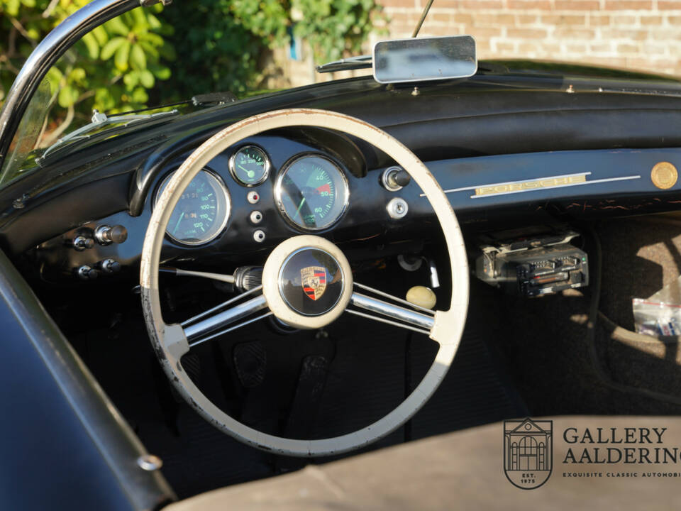 Image 4/50 of Porsche 356 1500 Super Speedster (1955)