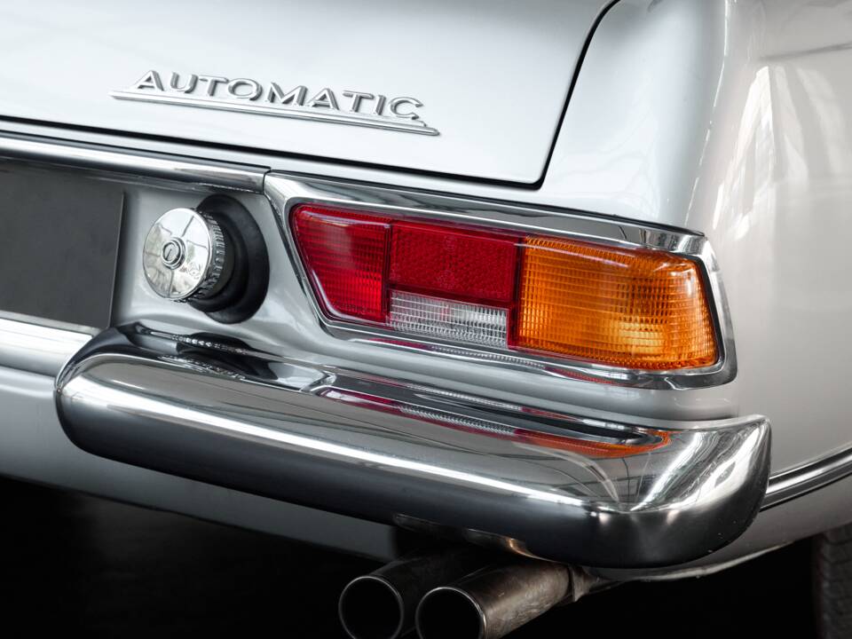 Image 38/50 de Mercedes-Benz 280 SL (1970)