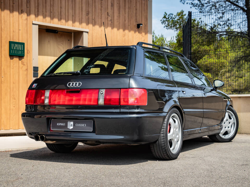 Immagine 2/50 di Audi RS2 Avant (1994)