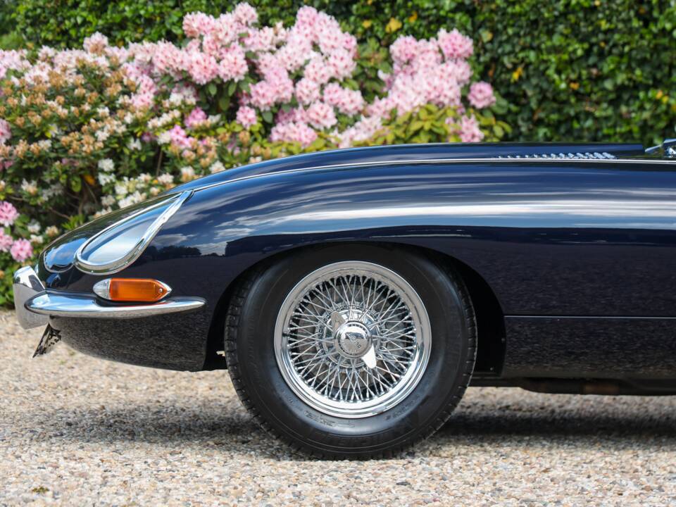 Imagen 33/50 de Jaguar E-Type 4.2 (1964)