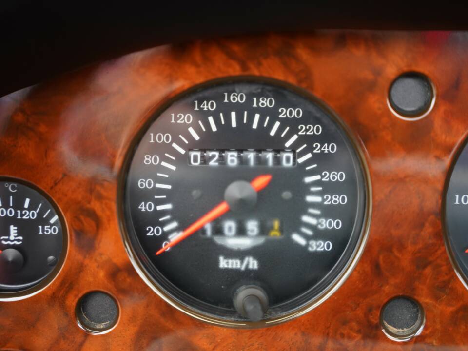 Bild 36/50 von Aston Martin Virage Volante (1994)