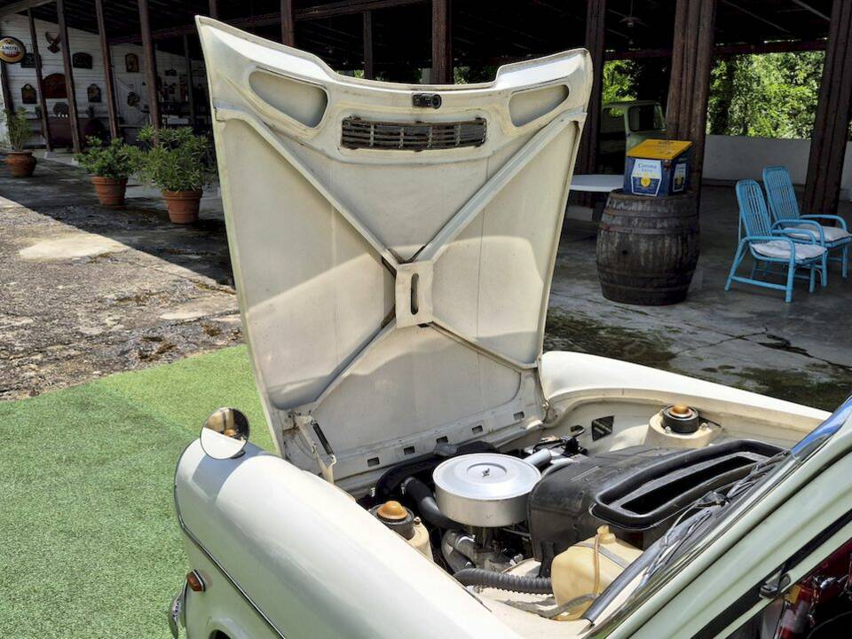 Image 56/63 of Ford Anglia (1965)