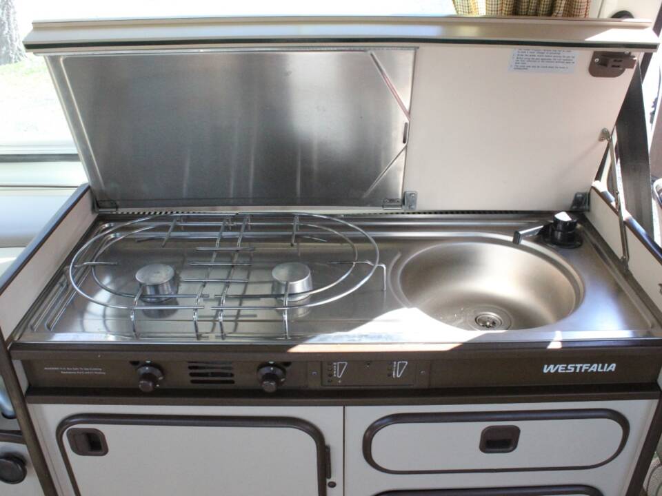 Bild 17/24 von Volkswagen T3 Camper 2.0 (1982)