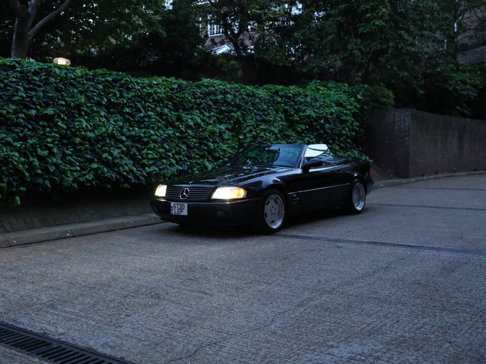 Image 94/100 of Mercedes-Benz SL 600 (1998)