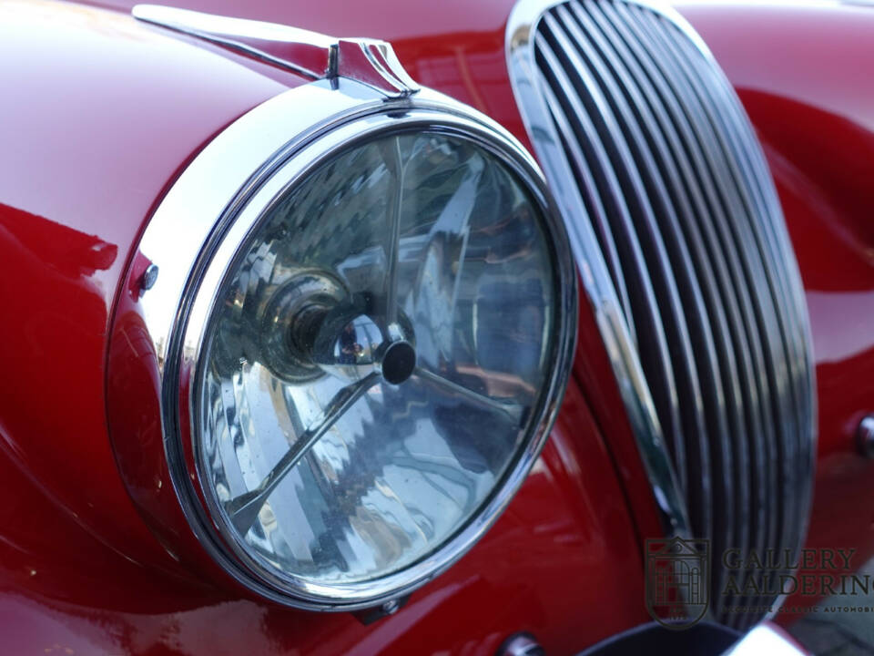 Image 10/50 of Jaguar XK 120 SE OTS (1954)