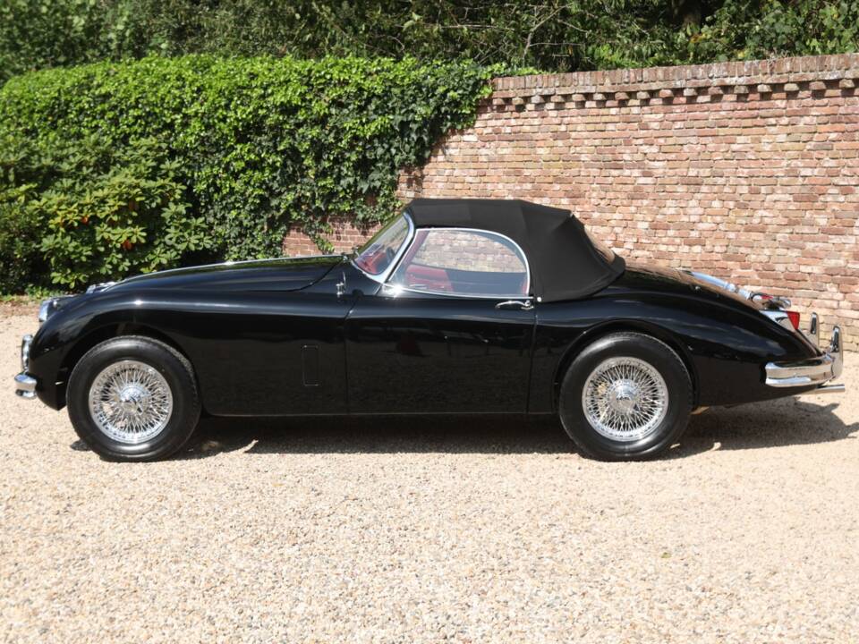 Image 10/50 de Jaguar XK 150 3.4 S OTS (1958)