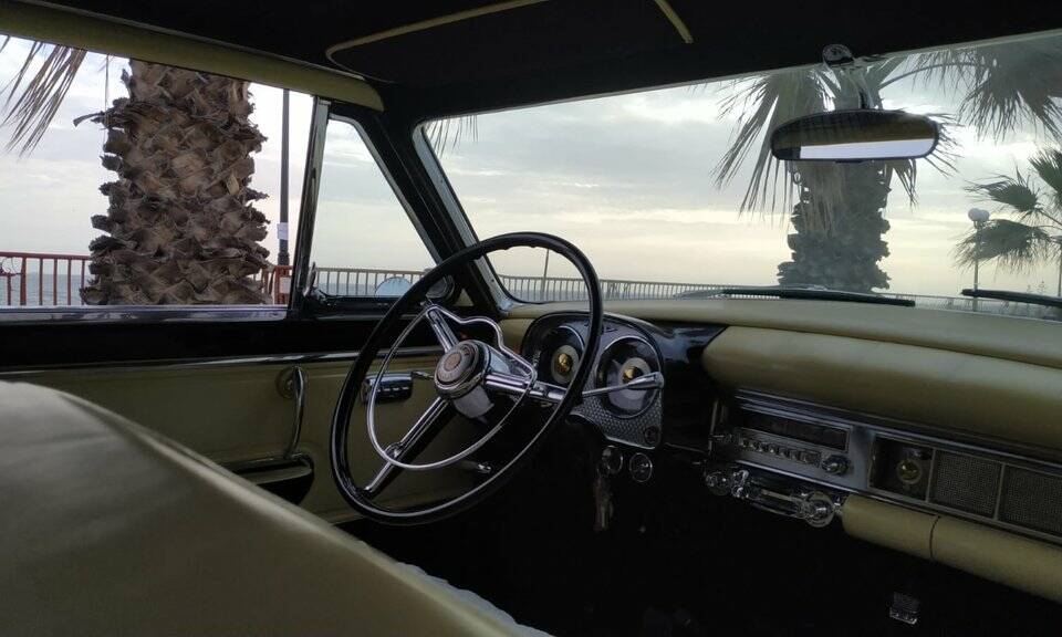 Bild 2/8 von Chrysler New Yorker (1954)