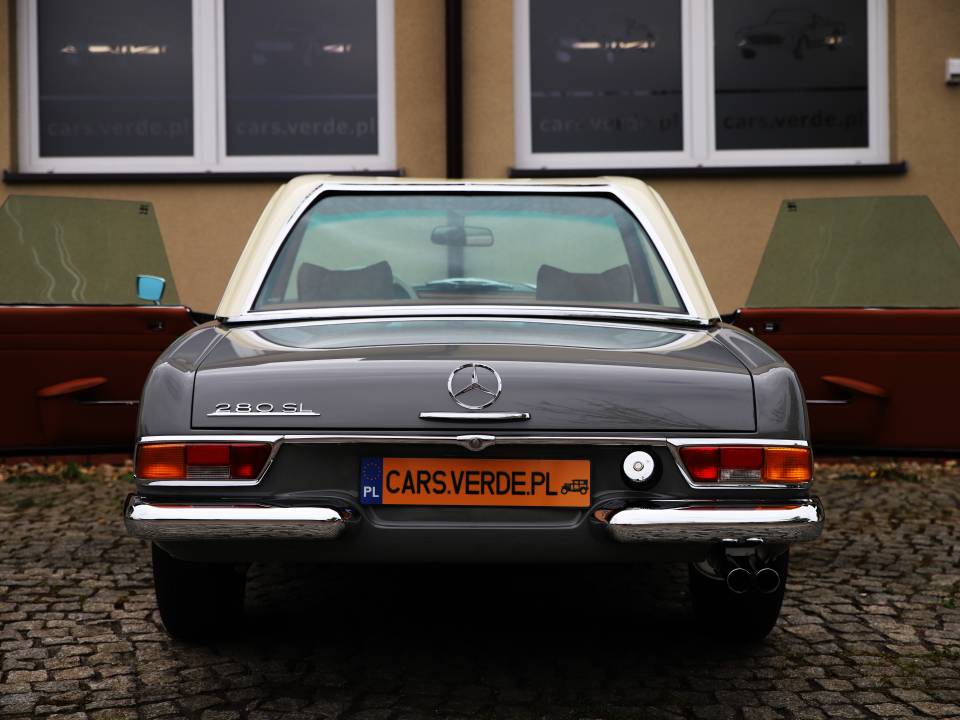 Image 3/34 de Mercedes-Benz 280 SL (1969)