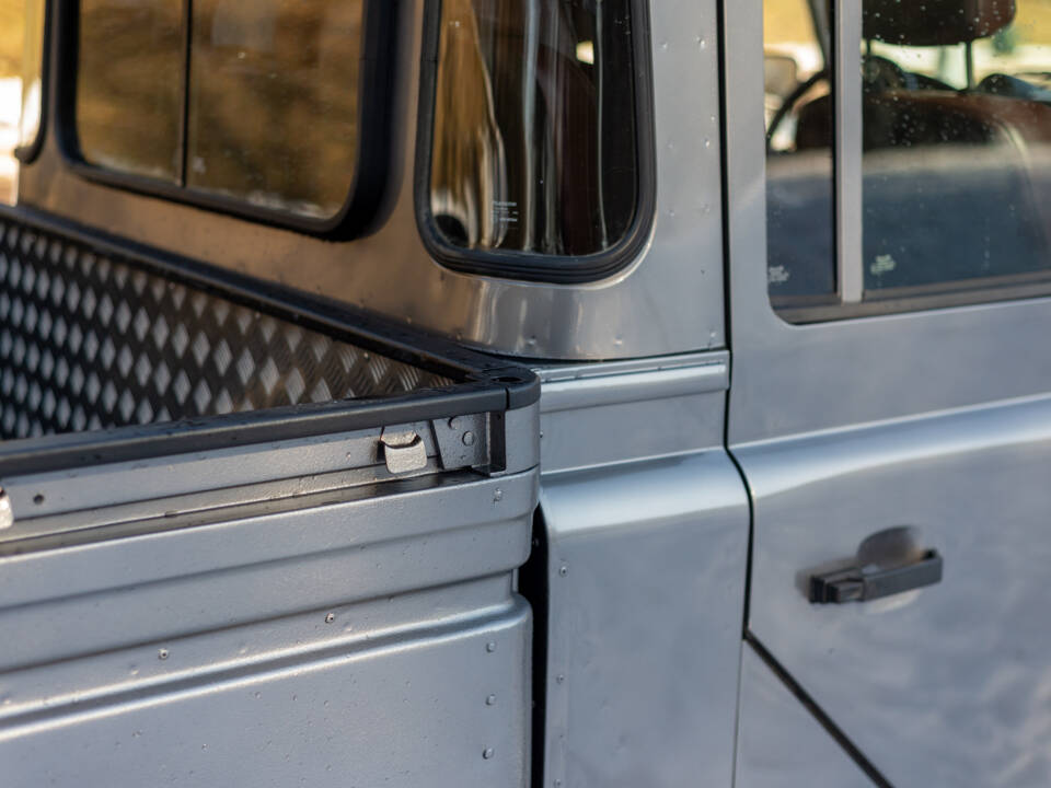 Image 19/98 of Land Rover Defender 130 Double Cab (2008)