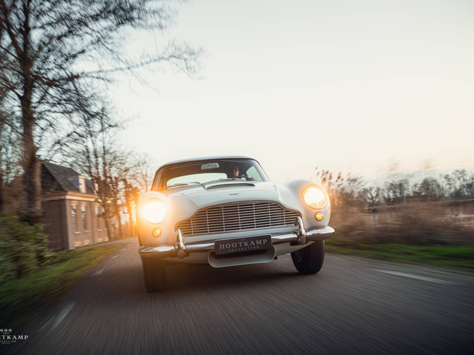 Bild 2/20 von Aston Martin DB 4 Vantage (1963)