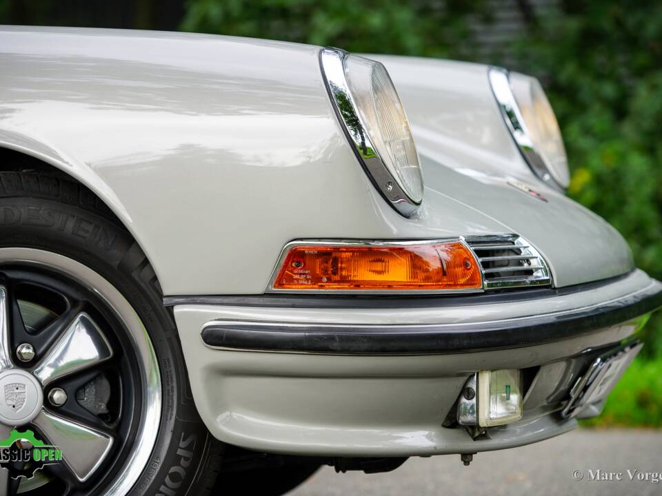 Image 30/57 of Porsche 911 2.0 (1968)