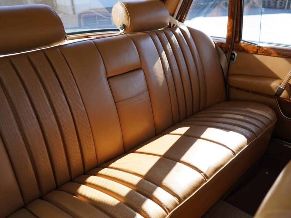 Image 6/20 of Mercedes-Benz 600 (1967)