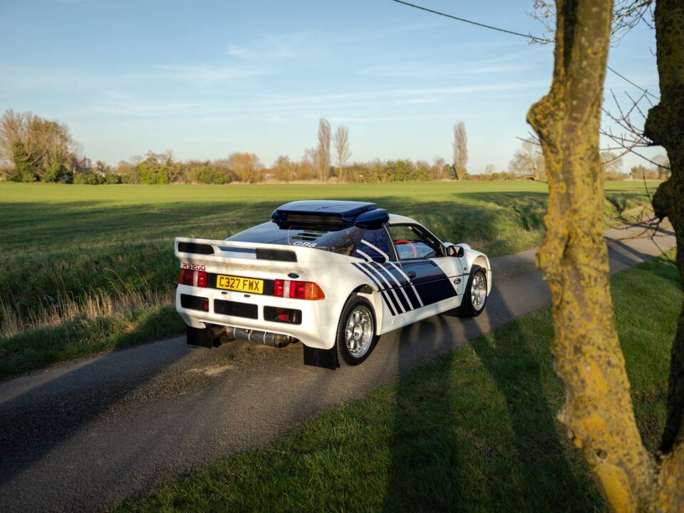 Image 10/50 of Ford RS200 (1986)