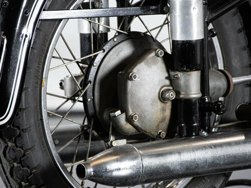 Image 35/50 de BMW R 51 (1954)
