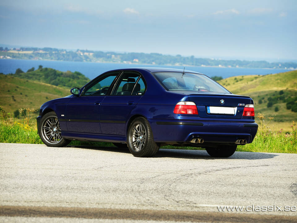 Image 2/21 de BMW M5 (1999)