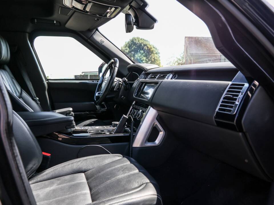 Immagine 24/30 di Land Rover Range Rover Autobiography SDV8 (2016)