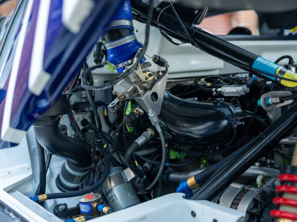 Image 35/50 of Ford RS200 (1986)