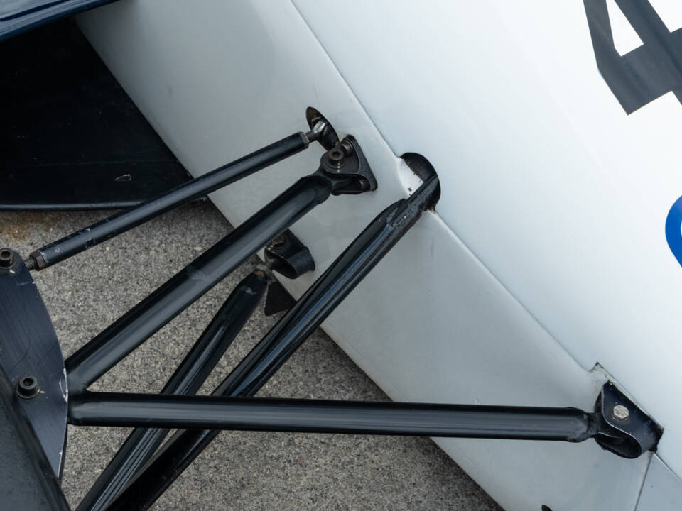 Image 23/64 of Dallara F392 Formula 3 (1992)