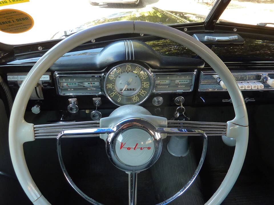 Image 18/50 de Volvo PV 444 (1956)