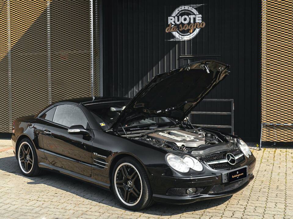 Imagen 45/50 de Mercedes-Benz SL 55 AMG (2002)