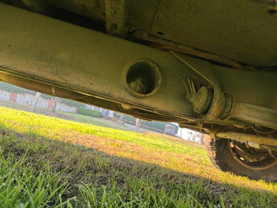 Image 36/53 of Mercedes-Benz 240 GD (SWB) (1982)