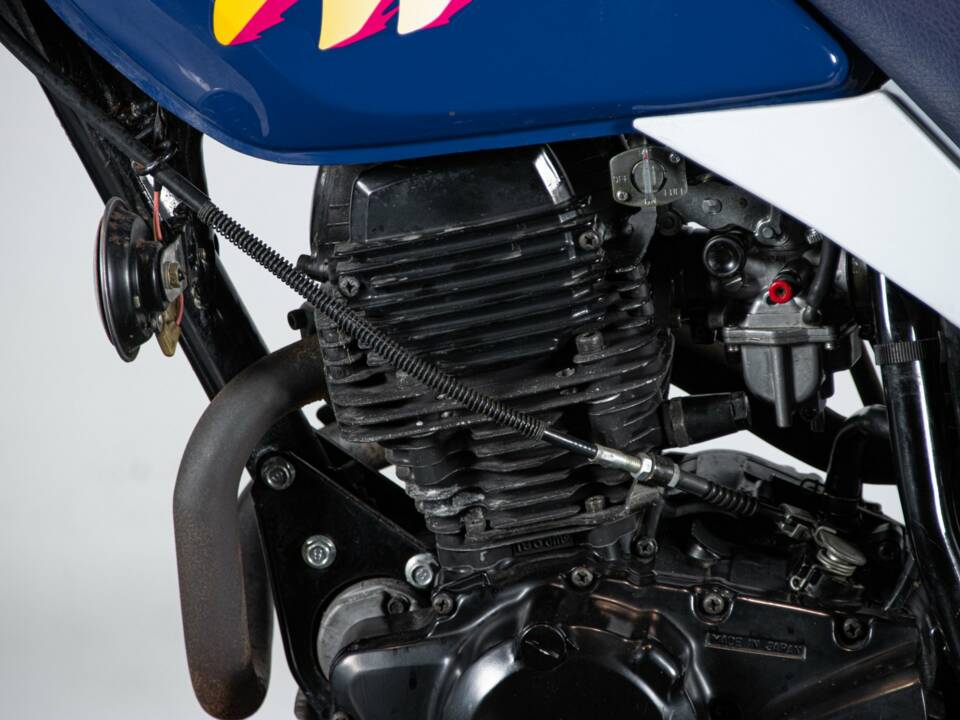 Bild 18/50 von Yamaha DUMMY (1995)