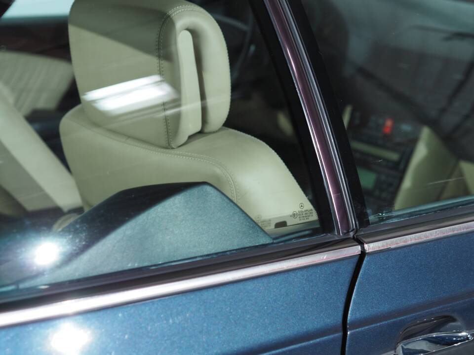 Bild 21/46 von Mercedes-Benz CL 600 (1998)