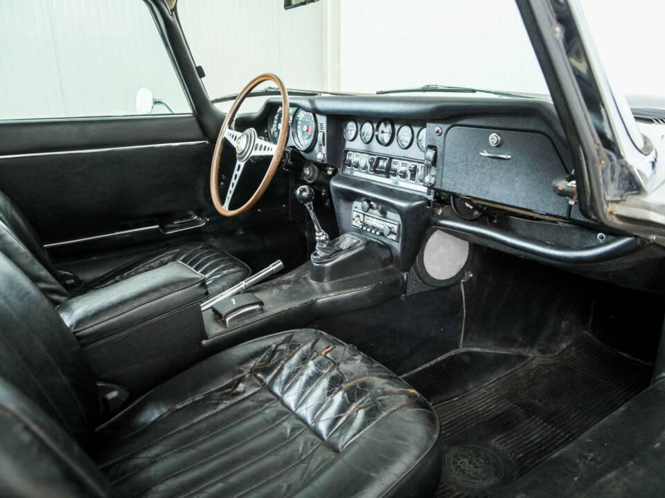 Image 9/47 de Jaguar E-Type (1969)