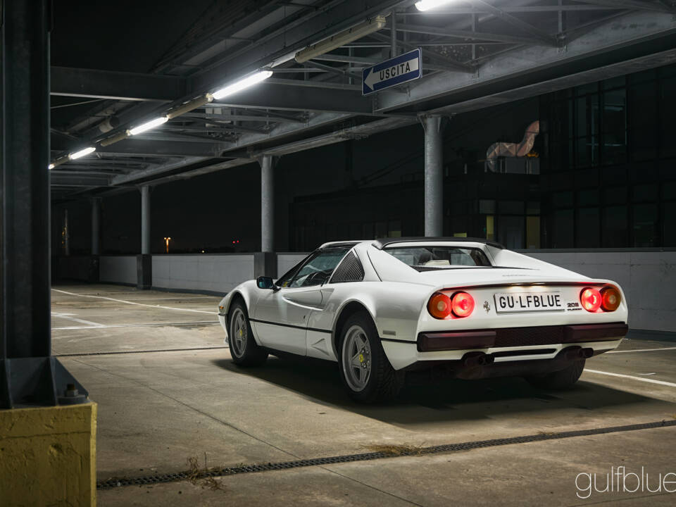 Bild 4/72 von Ferrari 208 GTS Turbo (1985)