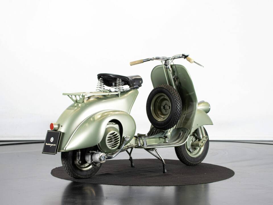 Immagine 4/50 di Piaggio Vespa 125 (1950)