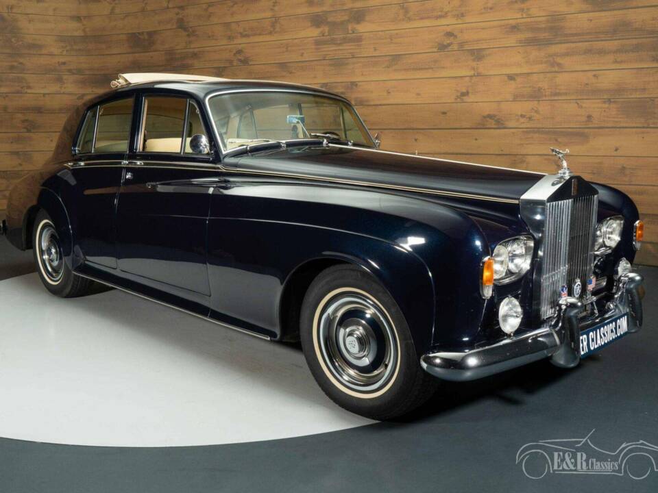 Image 3/19 of Rolls-Royce Silver Cloud III (1965)