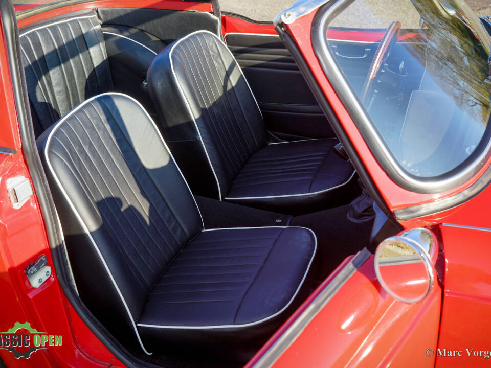 Immagine 13/42 di Triumph TR 4 (1962)