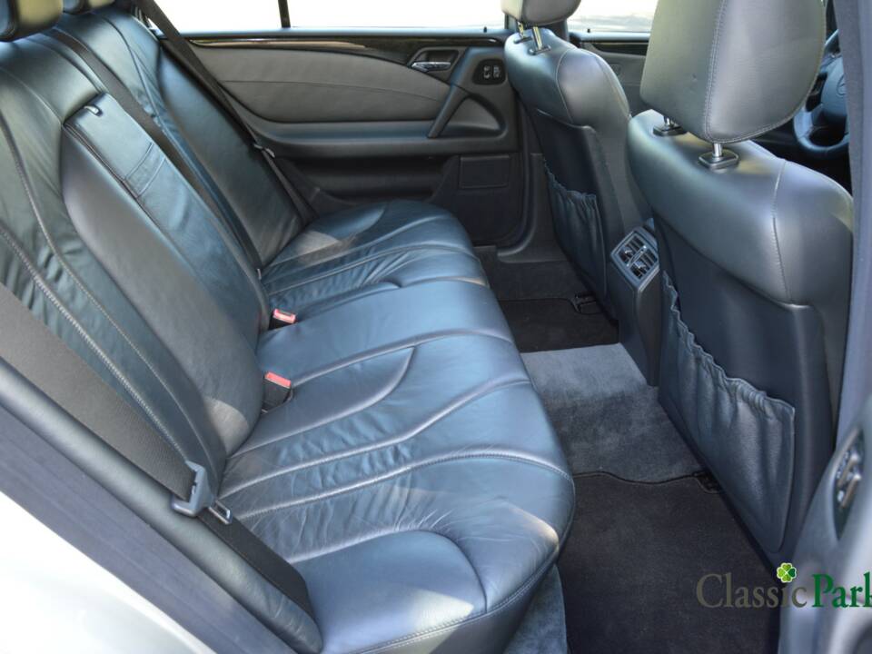 Image 29/50 de Mercedes-Benz E 50 AMG (1996)