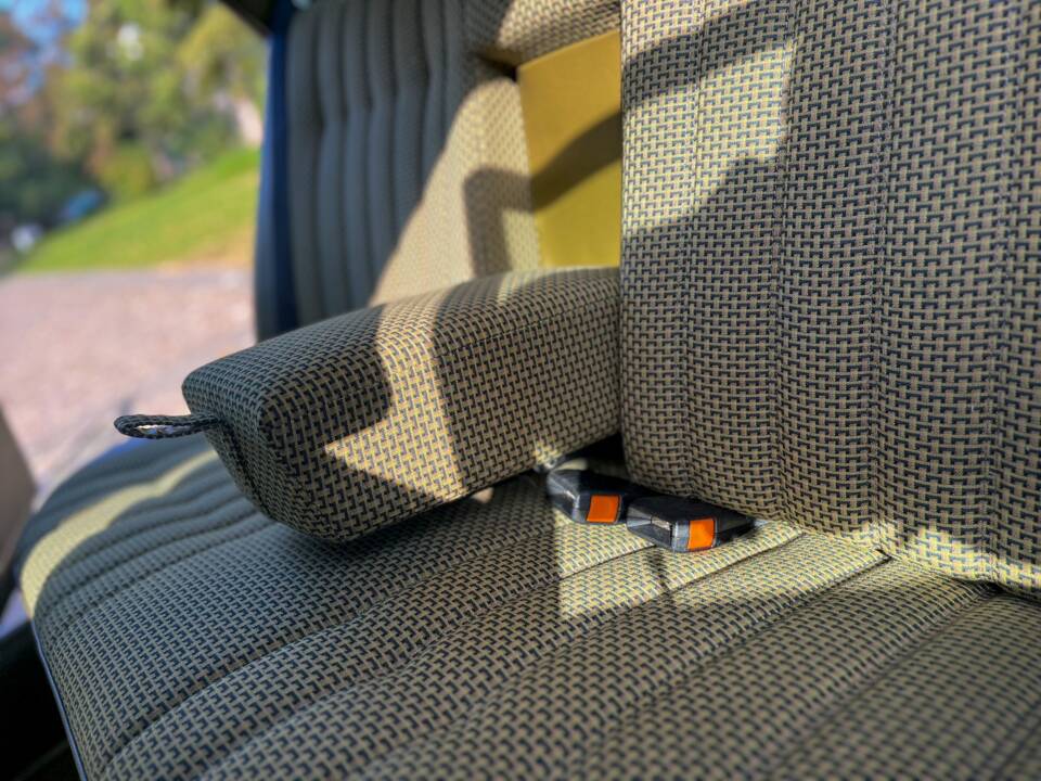 Image 125/139 of Mercedes-Benz 240 D (1978)