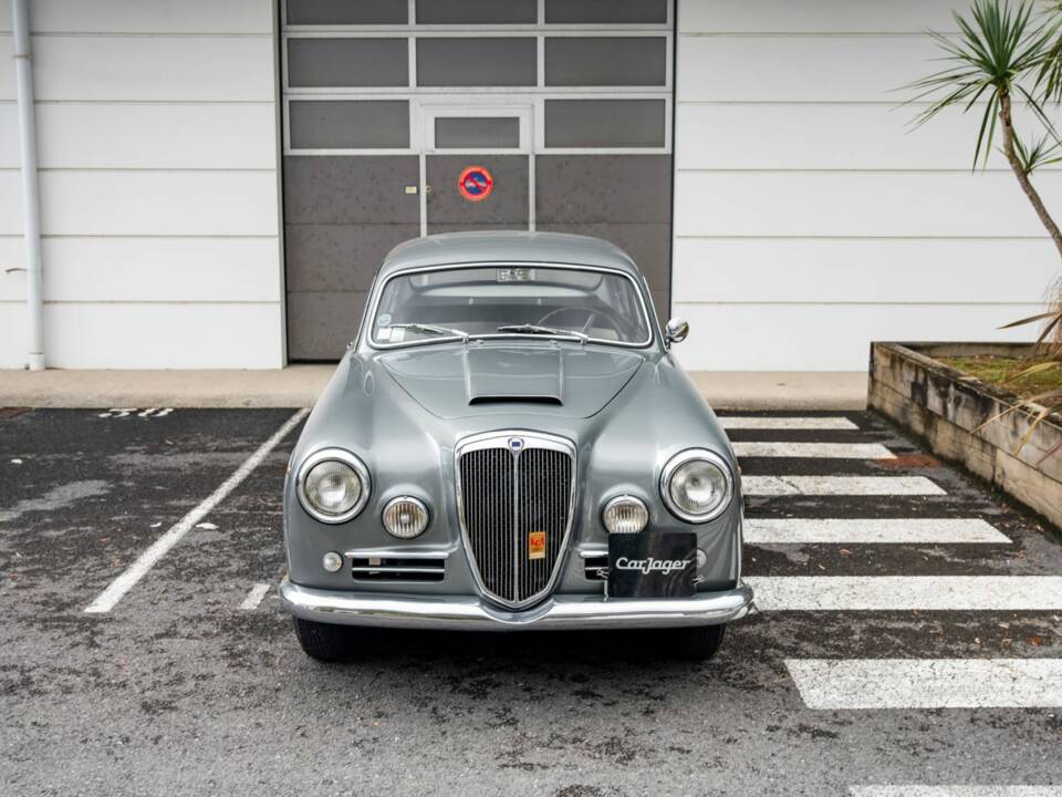 Imagen 7/18 de Lancia Aurelia B20 GT 2500 (1958)