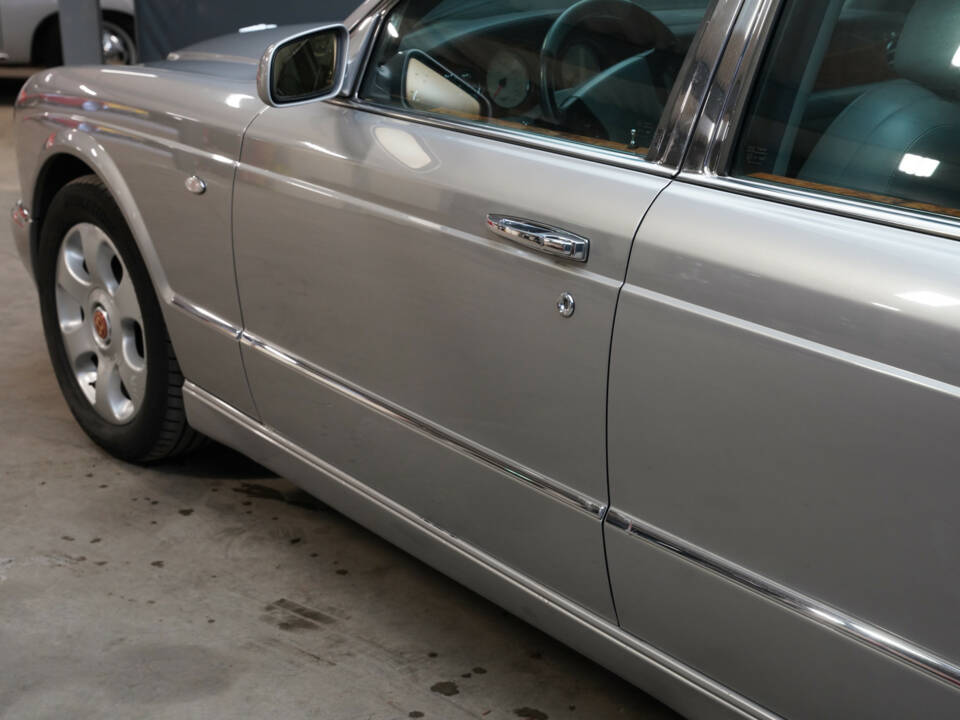 Image 16/50 de Bentley Arnage R (2004)