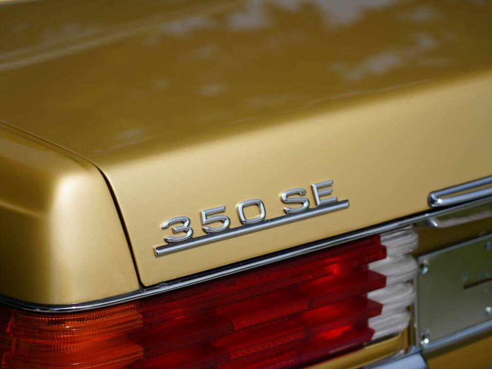 Image 8/19 of Mercedes-Benz 350 SE (1977)