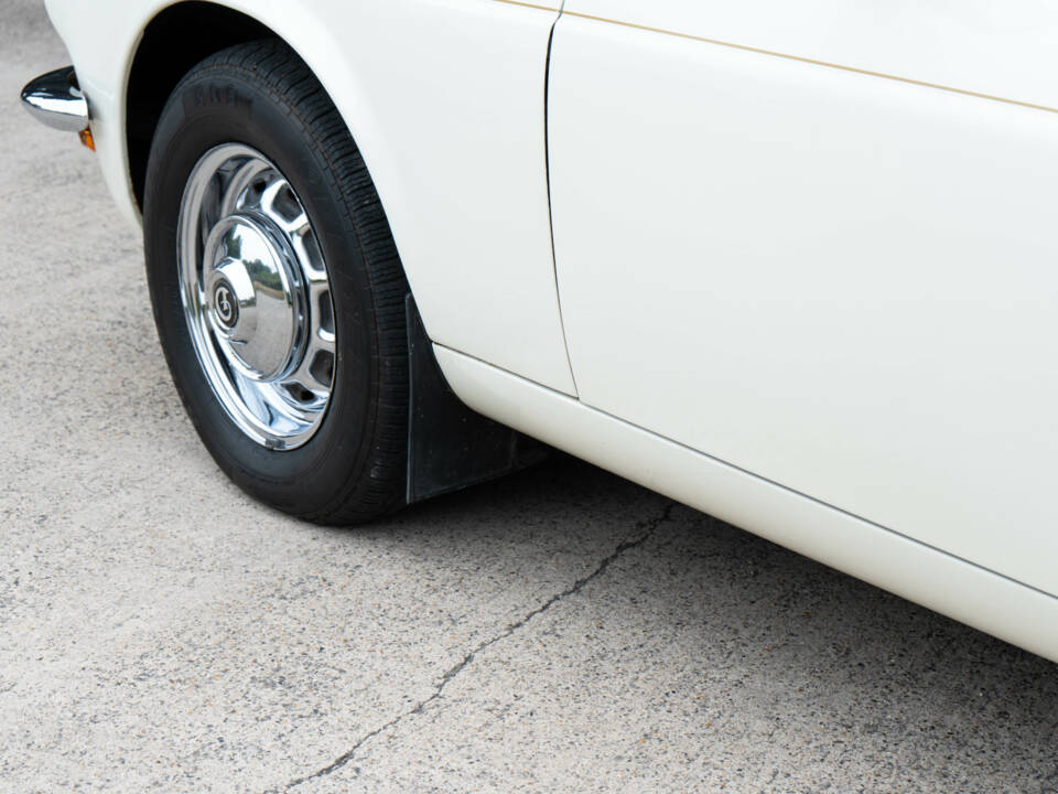 Immagine 12/50 di Daimler Sovereign 4.2 (1978)