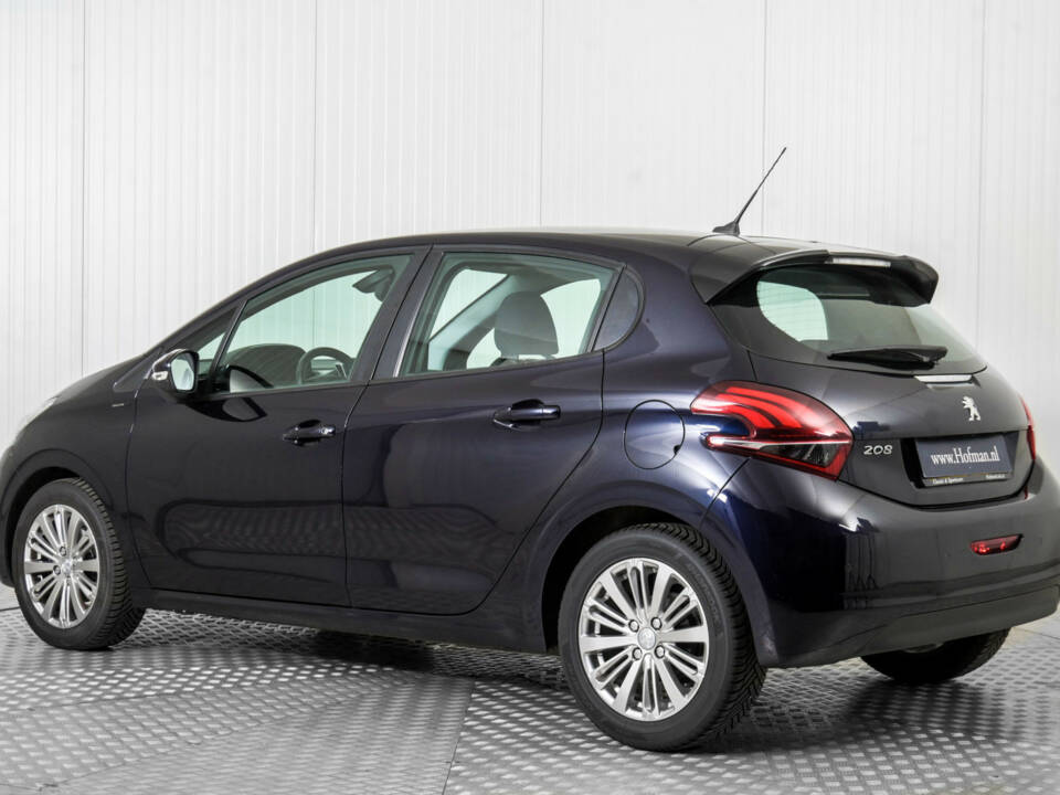 Image 6/50 of Peugeot 208 1.2 PureTech 82 (2019)