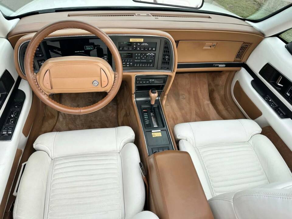 Image 4/5 of Buick Reatta (1991)
