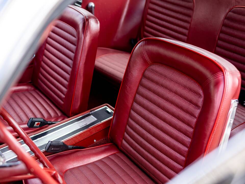 Image 6/50 of Ford Mustang 200 (1966)