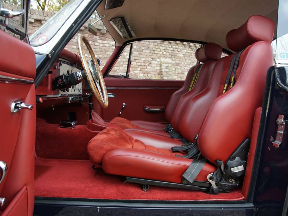Image 37/50 of Jaguar XK 150 3.4 S FHC (1959)