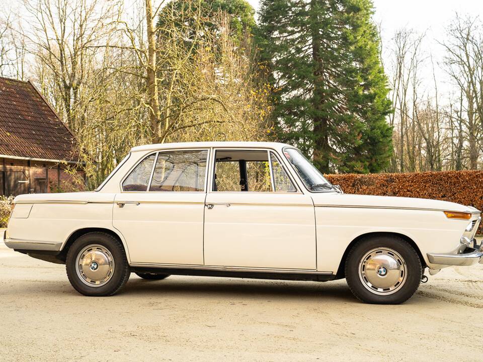 Bild 13/67 von BMW 1800 (1970)