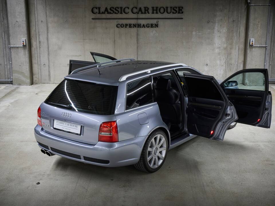 Imagen 15/100 de Audi RS4 Avant (2001)