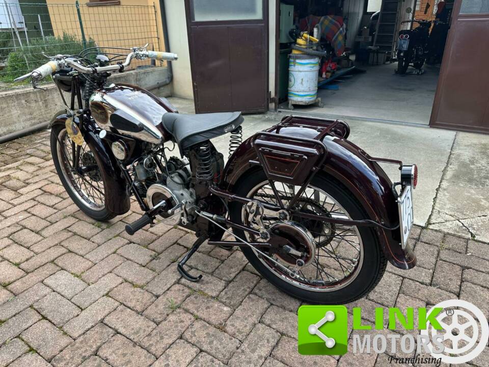 Image 6/10 of Moto Guzzi DUMMY (1934)