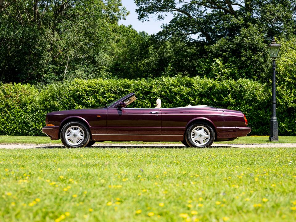 Image 33/46 of Bentley Azure (1997)