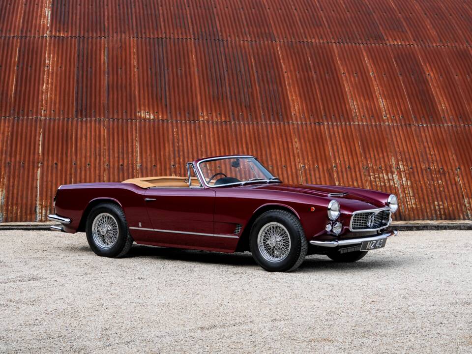 Image 9/51 of Maserati 3500 GTI Spyder Vignale (1963)