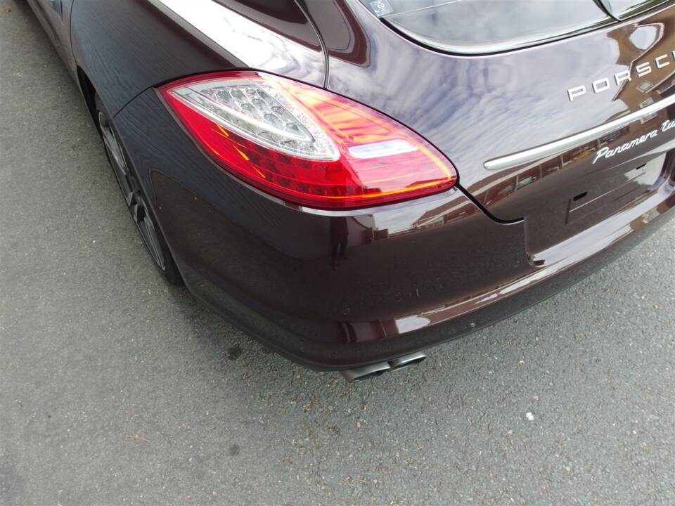 Bild 27/98 von Porsche Panamera Turbo (2009)