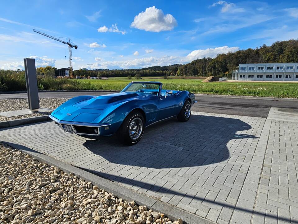 Image 6/10 of Chevrolet Corvette Stingray (1968)